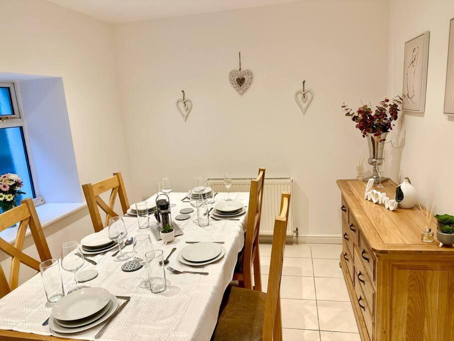 Cottage,Cinema Room,Log Burner Blaenavon Esterno foto