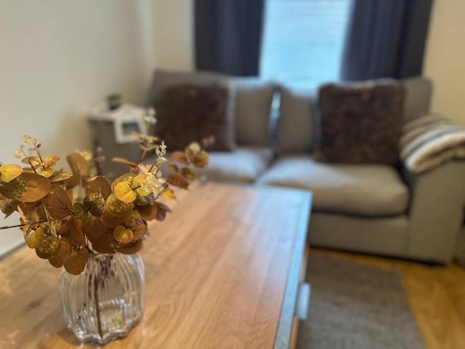 Cottage,Cinema Room,Log Burner Blaenavon Esterno foto